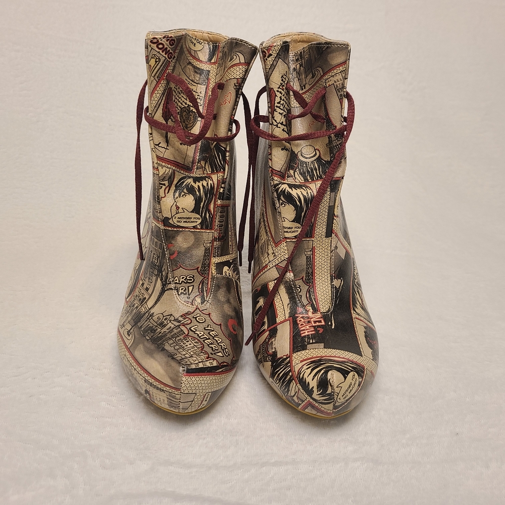 DOGO Vegan Leather Comic Print Lace-Up Ankle Boots | EU 36 | 4" Heels - Picture 8 of 9